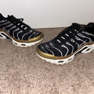 Women’s Nike Shoes Size 8